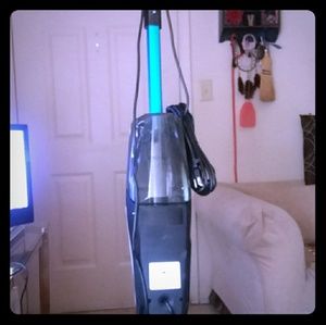 Bissell Carpet Shampooer